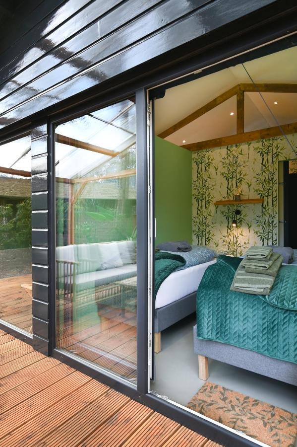 Zen-Bungalow No 1 Met Sauna En Hottub Rheezerveen Екстер'єр фото